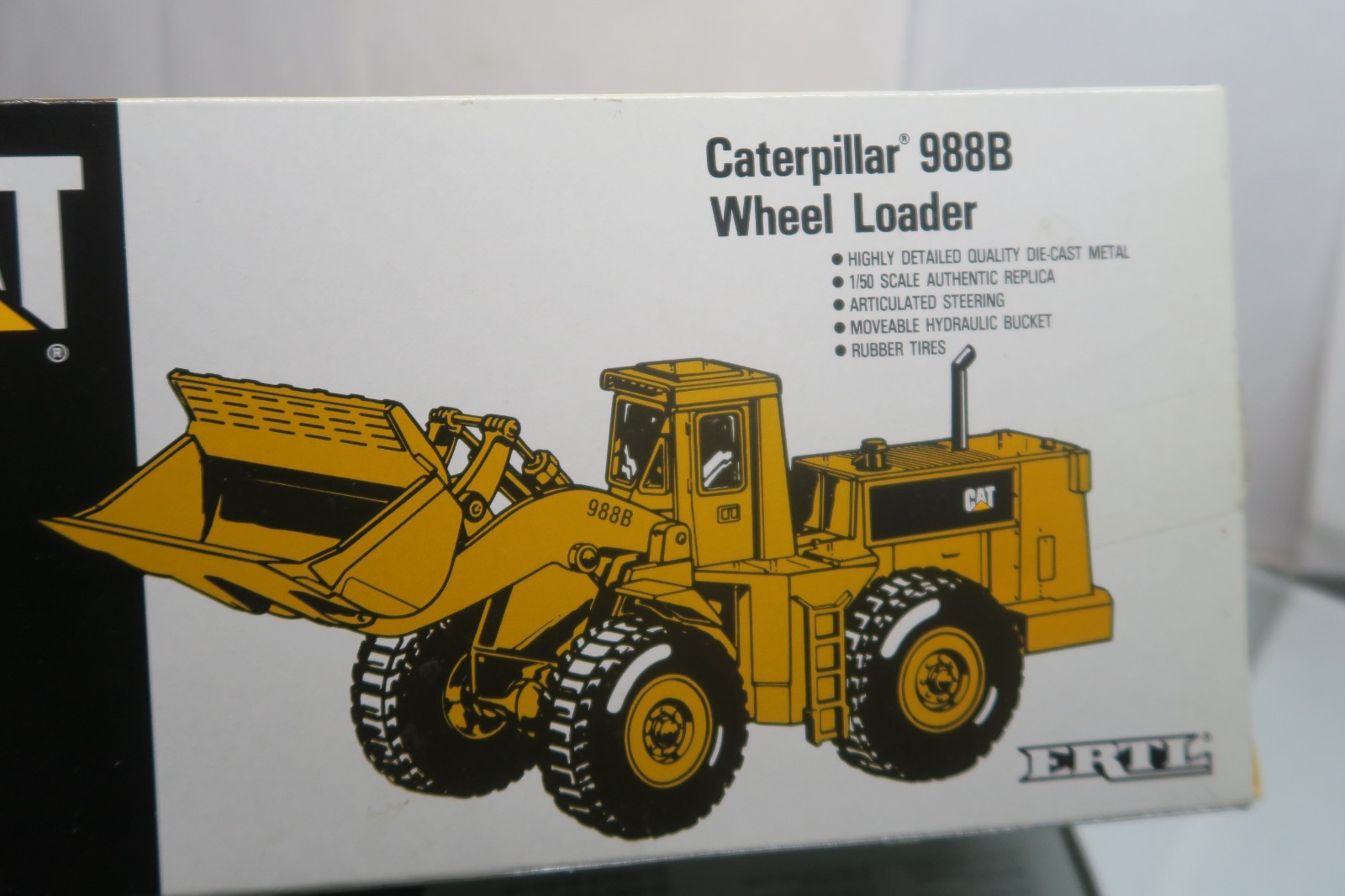 ERTL 1/50 SCALE #2435 CATERPILLAR 988B WHEEL LOADER UNUSED WITH NICE BOX!