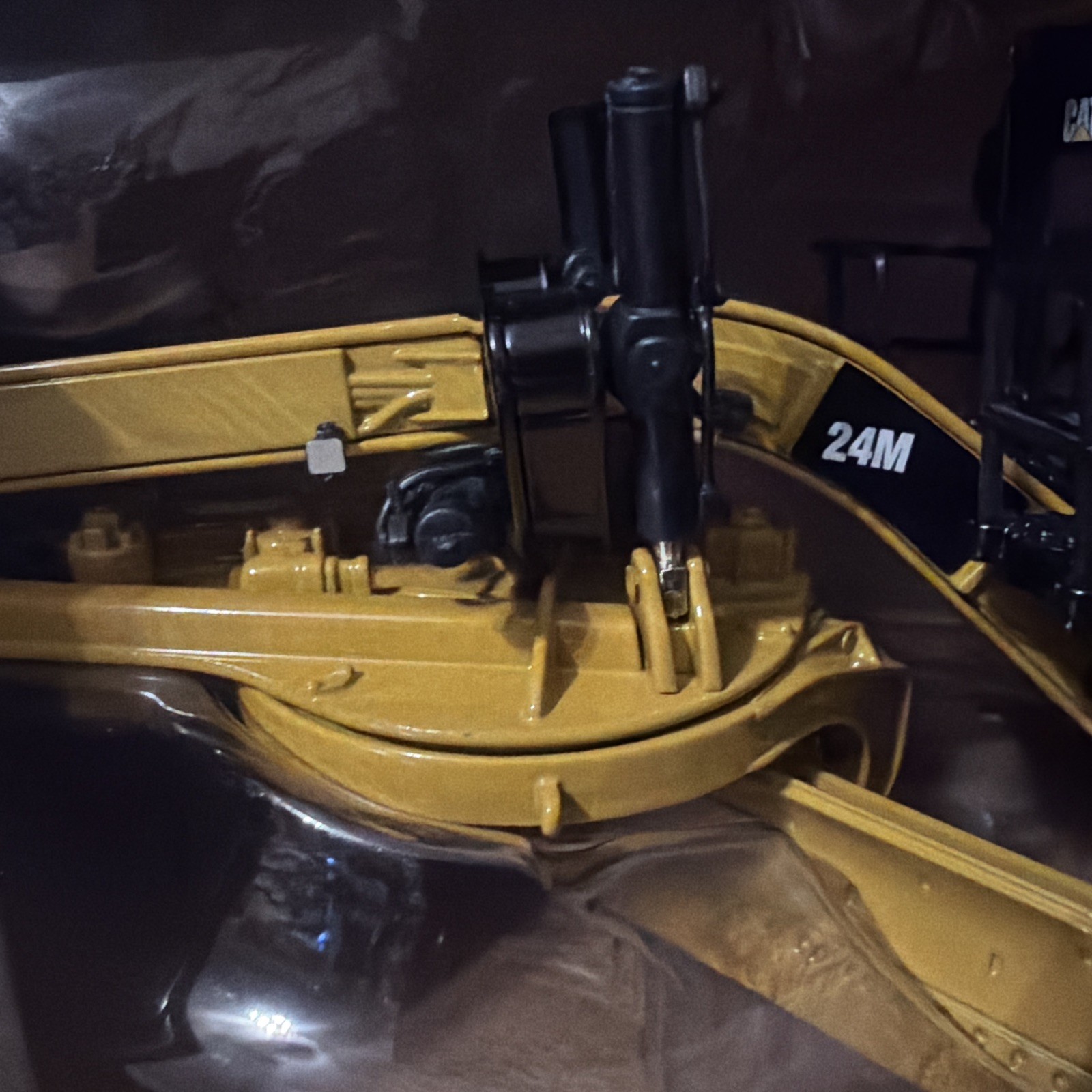 NEW Cat 24M Motor Grader 1:50 Scale Diecast Masters Core Classics 85264c