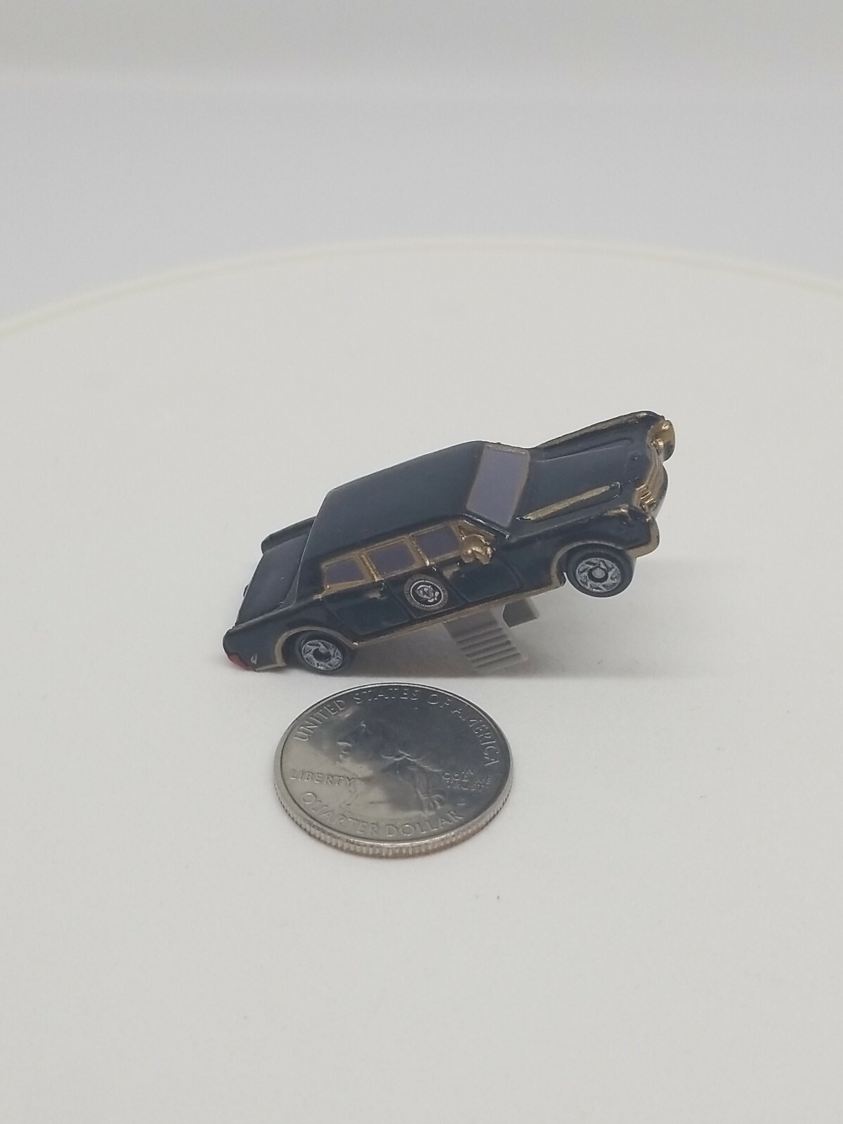 VINTAGE MICRO MACHINES BLACK 1966 President LIMO GOLD TRIM LGTI 1994 – NOS