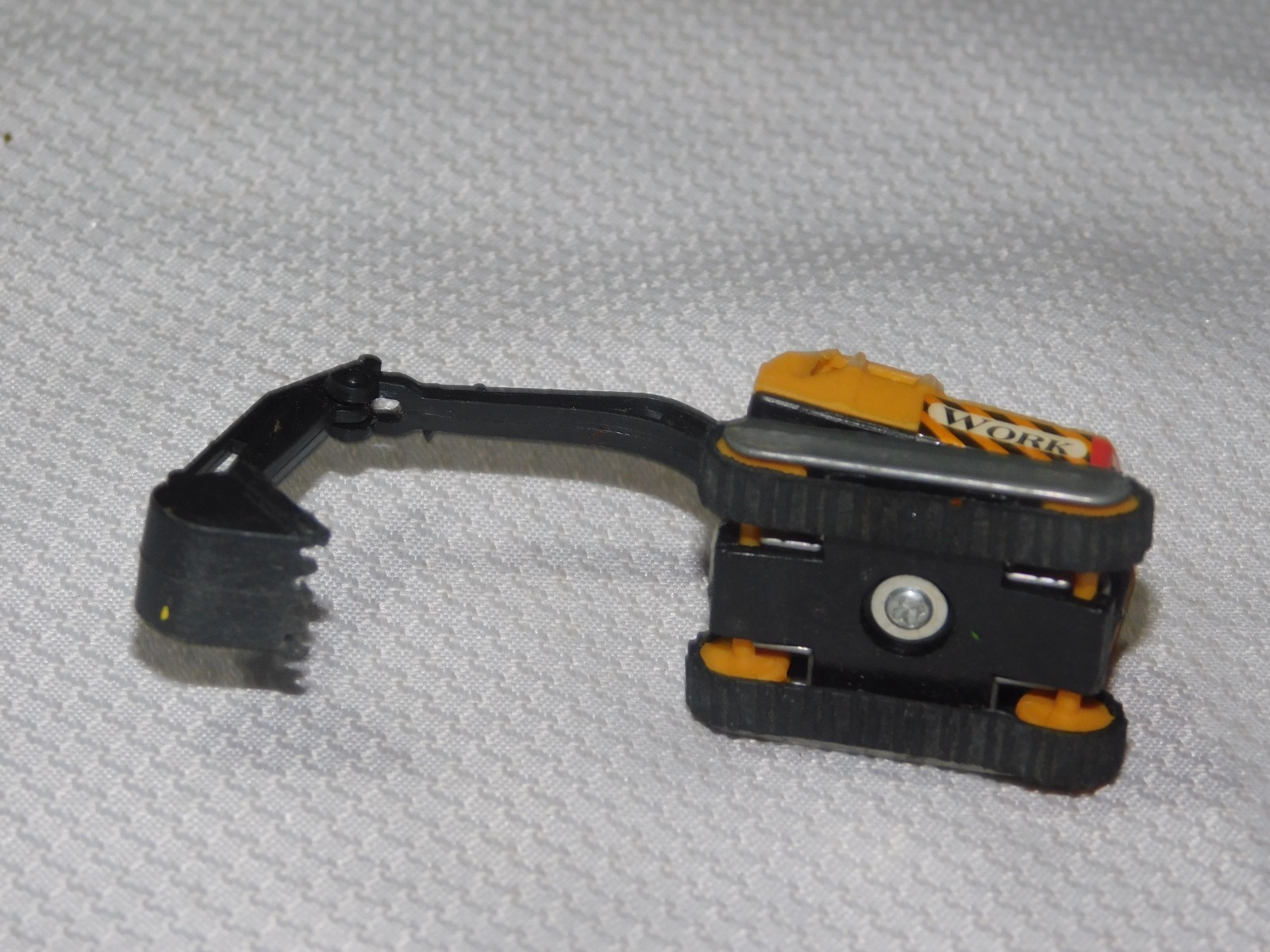 HO EXCAVATOR in Yellow & Black WA WORK