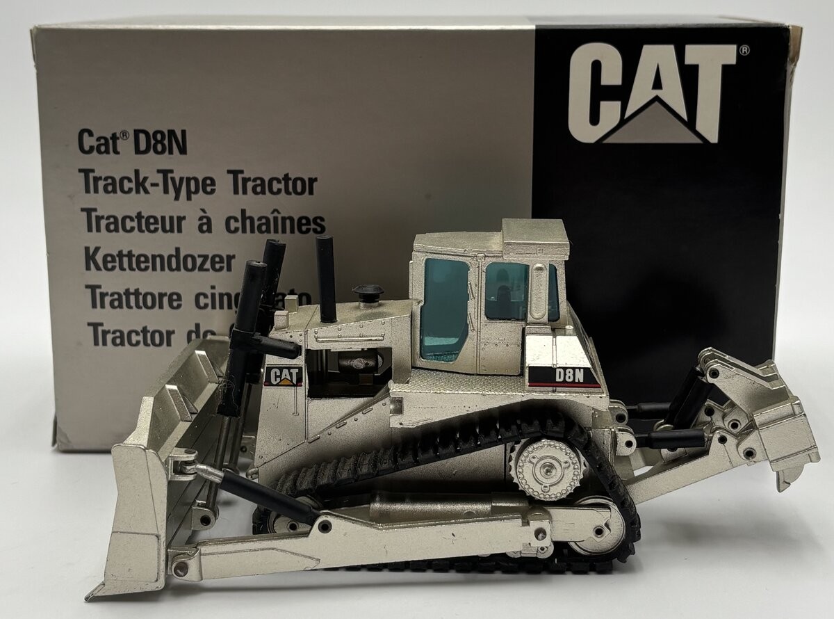 NZG 233 1:50 CAT D8N Track-Type Tractor – SILVER EX/Box