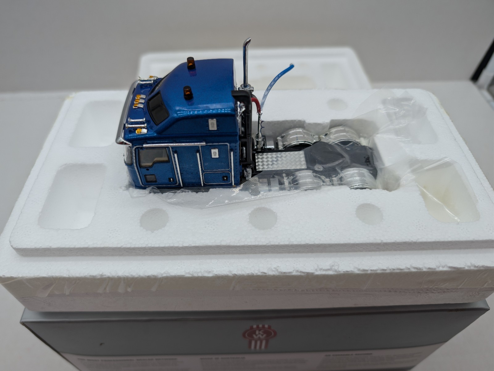 Kenworth K200 2.3 Cab Prime Mover Truck – Metallic Blue Drake 1:50 Scale