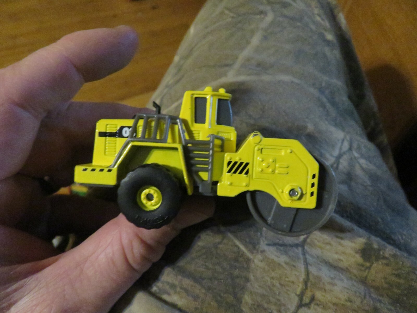 Tonka Real Tough 2016 Diecast Construction Crew Road Roller #3 1:64