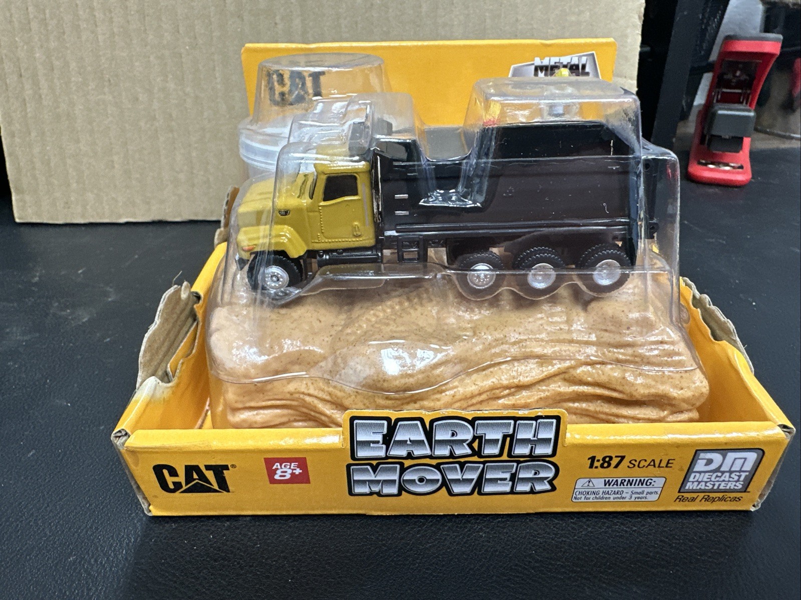 Diecast Masters 1:87 (HO) CAT Dump Truck with Construction Accessories NEW