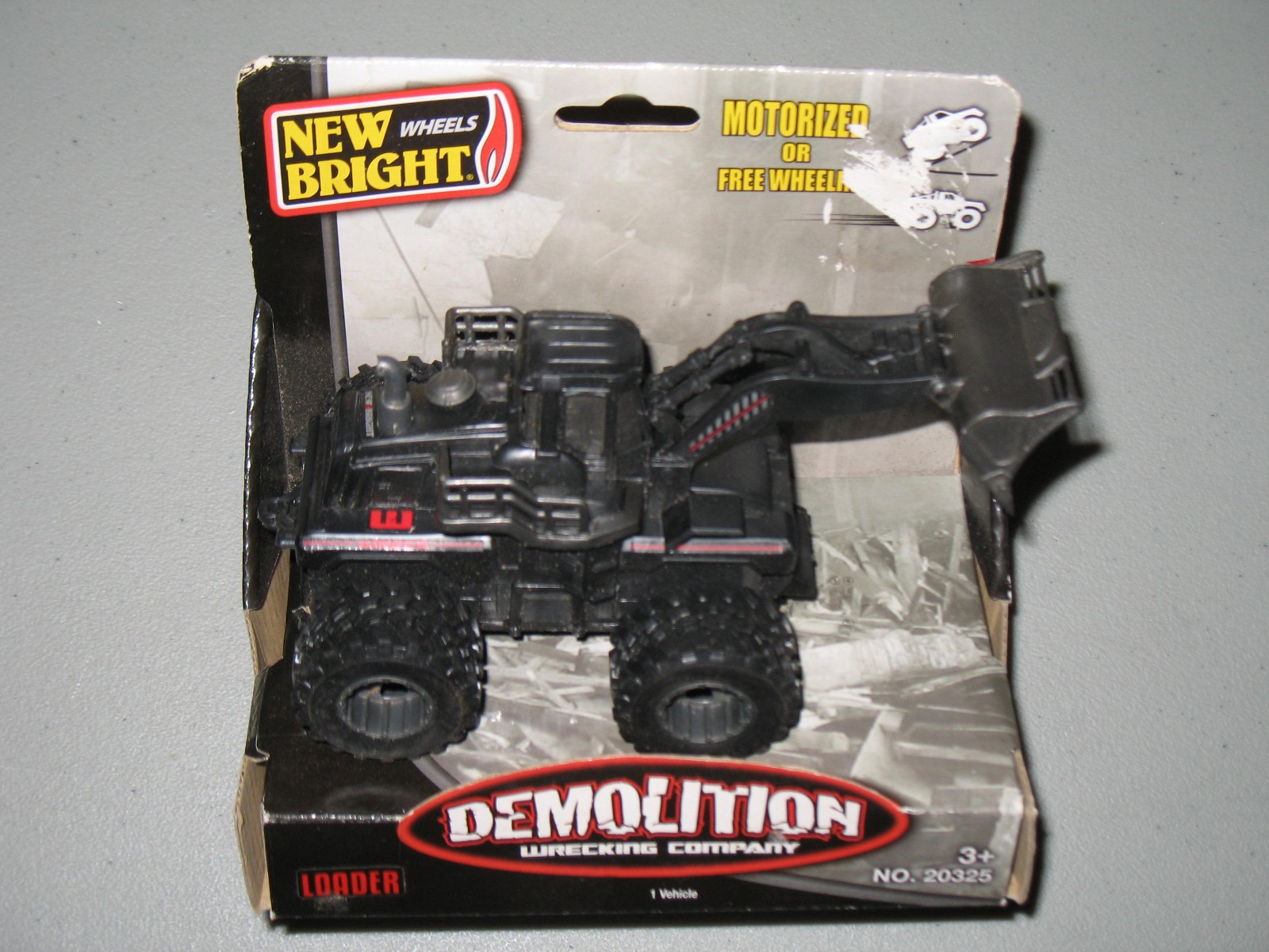 New Bright Wheels Demolition Wrecking Company Construction Loader 20325 battery