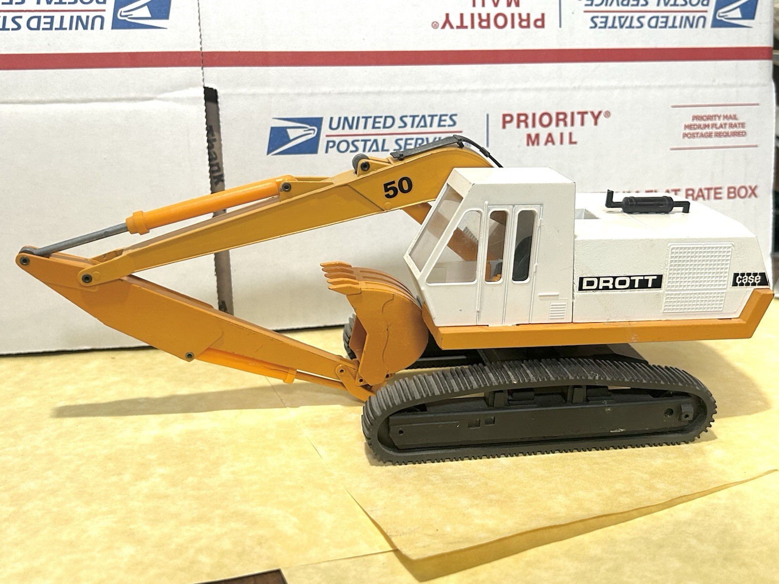 Conrad 1/35 Scale Case Drott 50 Tilting Cab Excavator (Ref. #2960) w/Orig. Box!