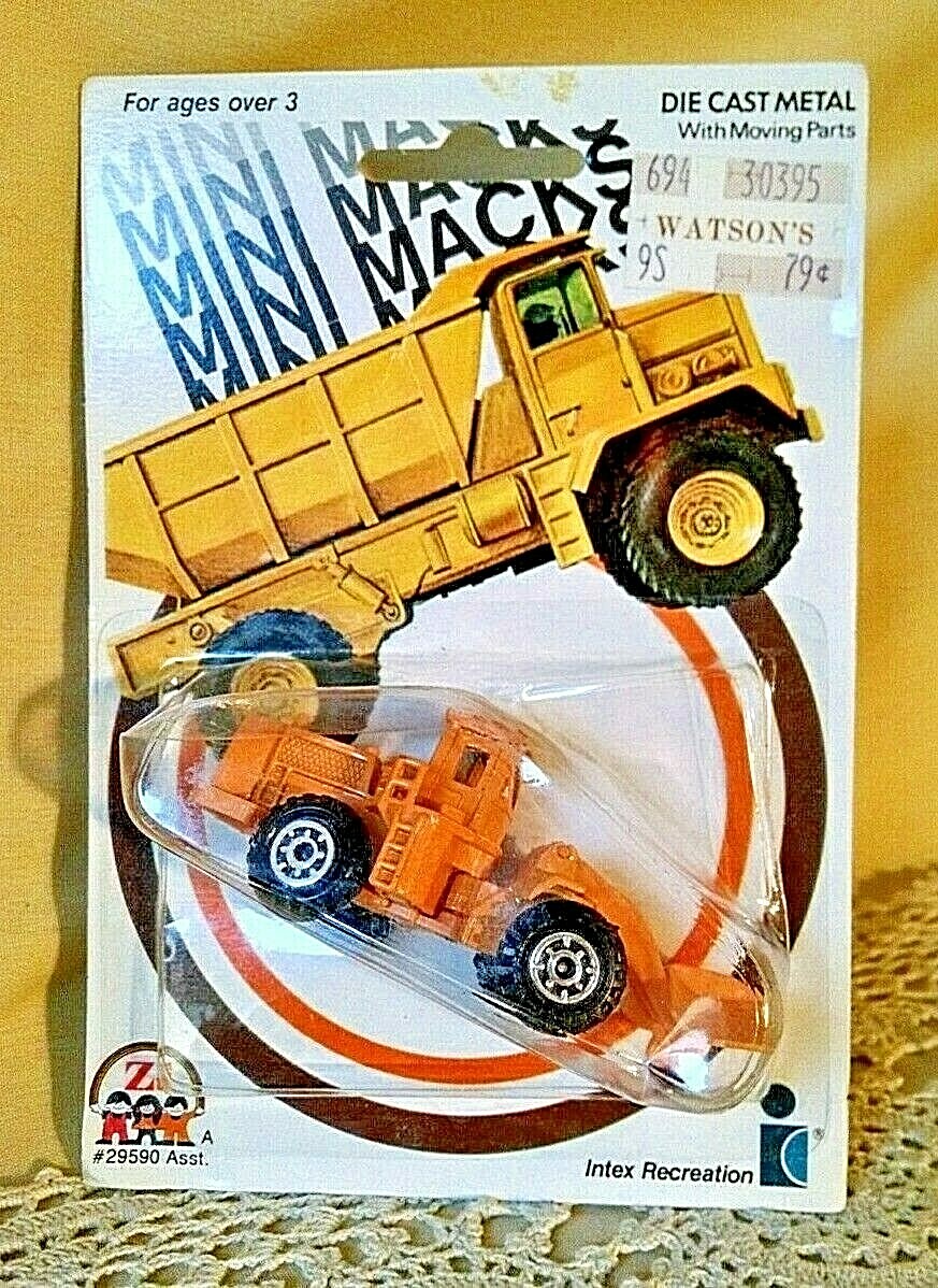 SNOW PLOW 1981 ZEE TOYS MINI MACKS NOS P388 INTEX REC 3″ SCALE DIE CAST #29590.
