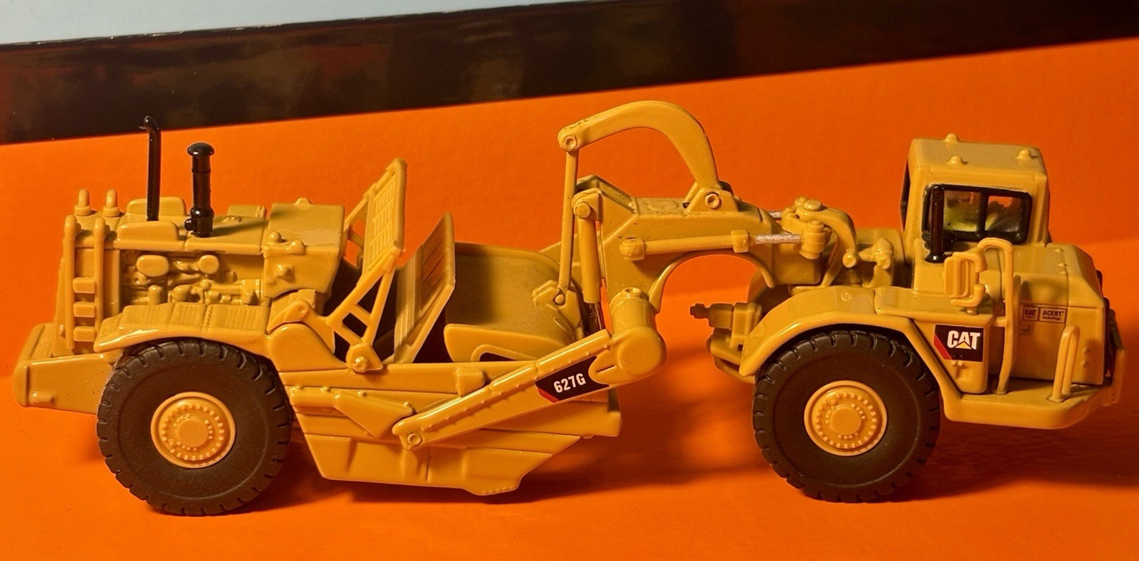 CAT 627G Scraper 1:87 HO Scale Model Diecast Masters MINT IN BOX!!