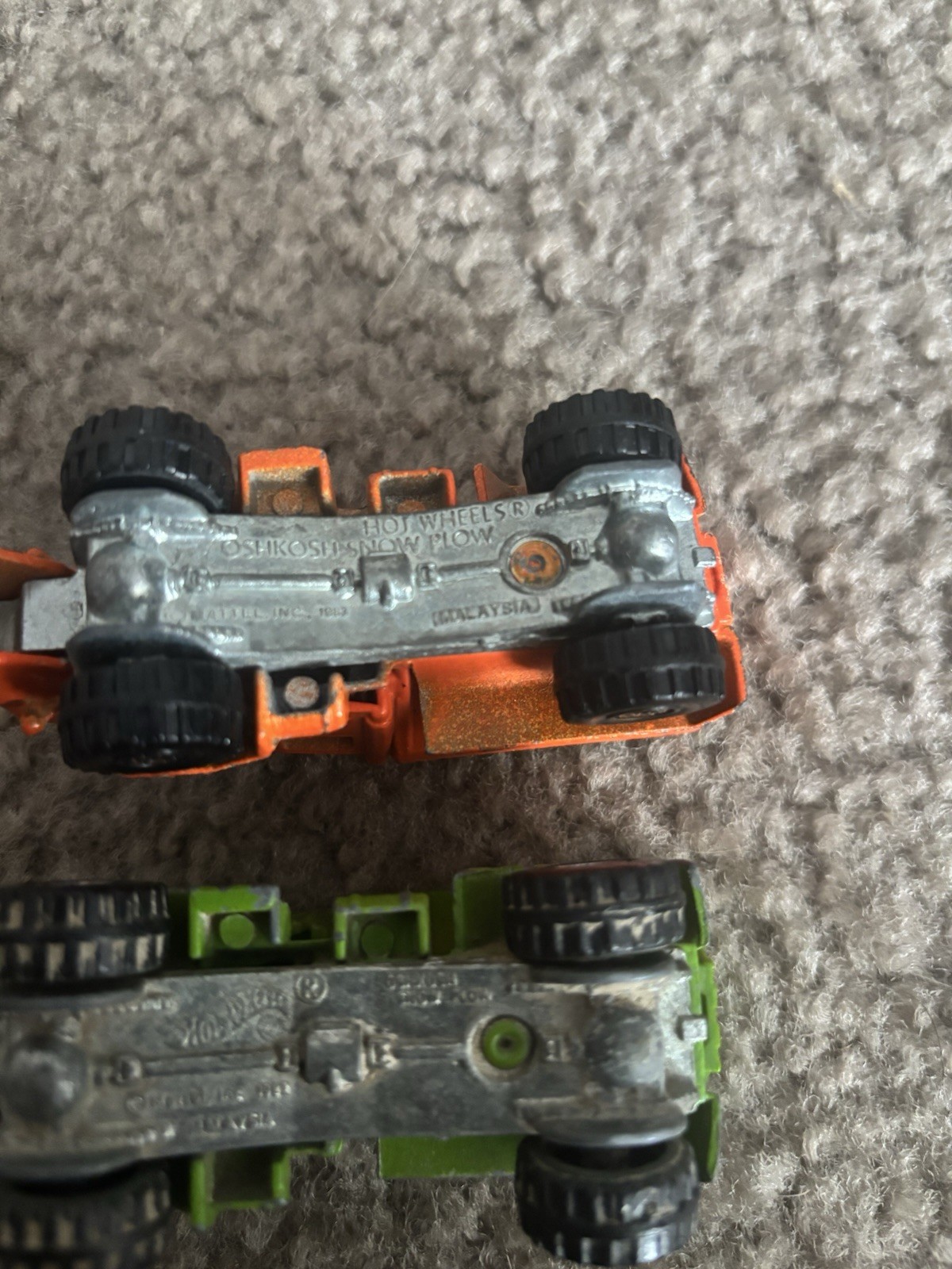 2 vintage 1980’s Hot Wheels dump trucks