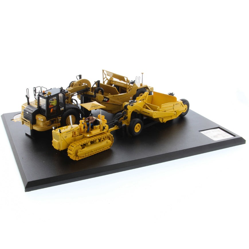 DieCast Masters 85563 1:50 Caterpillar 621K Scraper & Caterpillar No. 70 Scraper