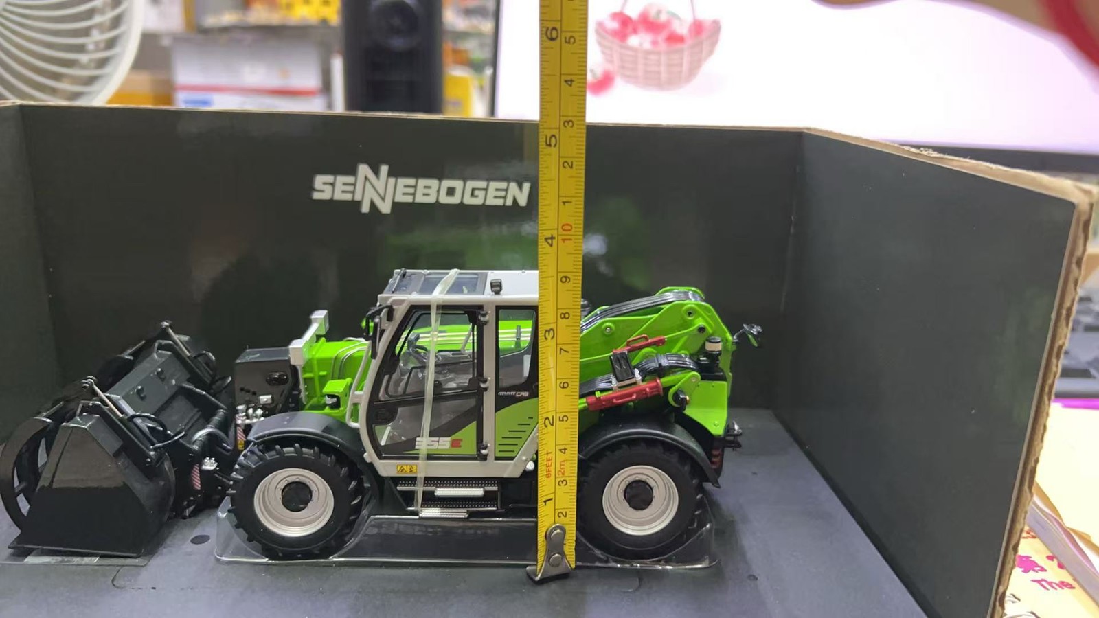 1:32 UH Sennebogen 355E Telescopic Tractor Elevatore Farm Machine Diecast Model