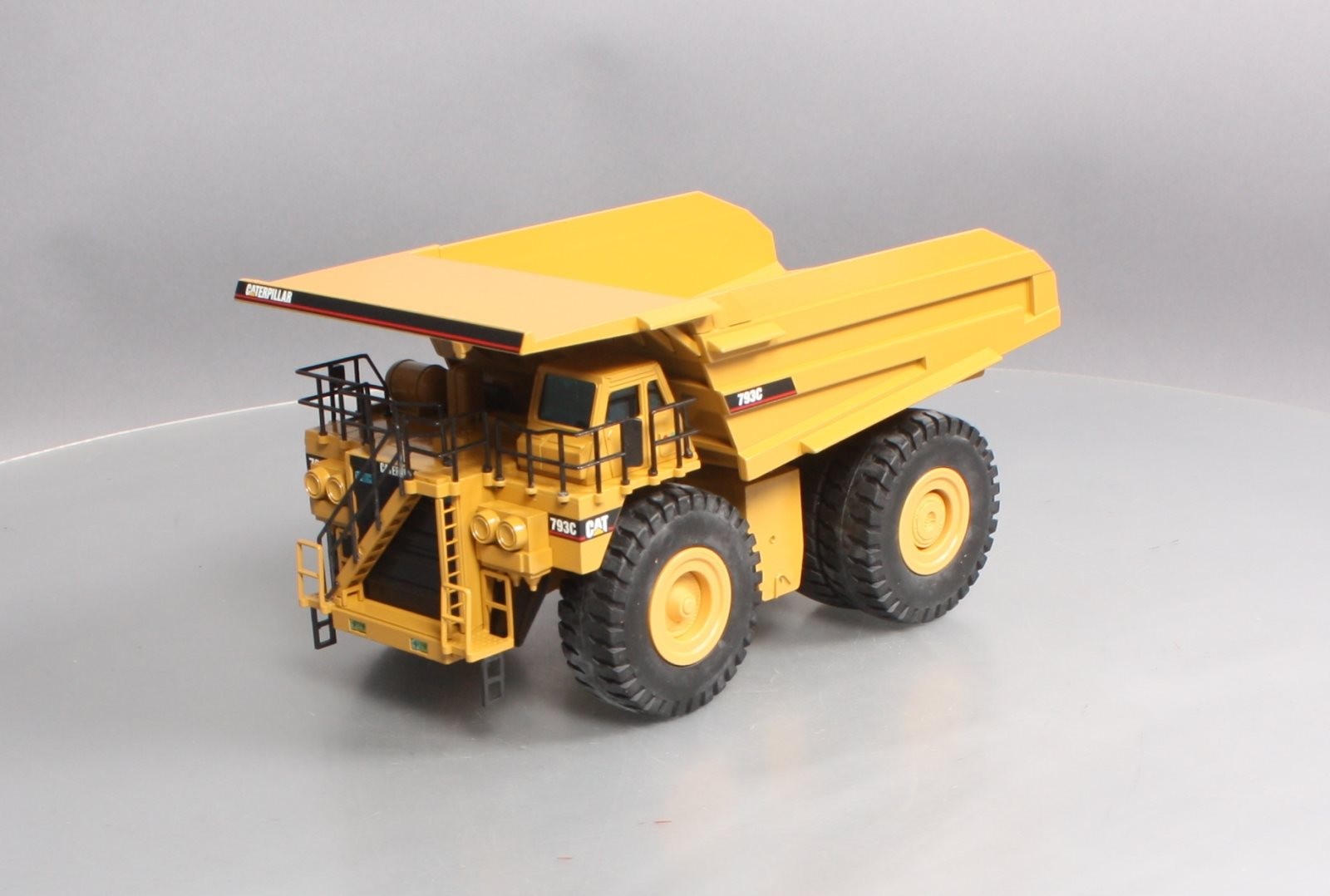 NZG 403 1:50 Caterpillar 793C Off-Highway Truck Official Launch Edition LN/Box