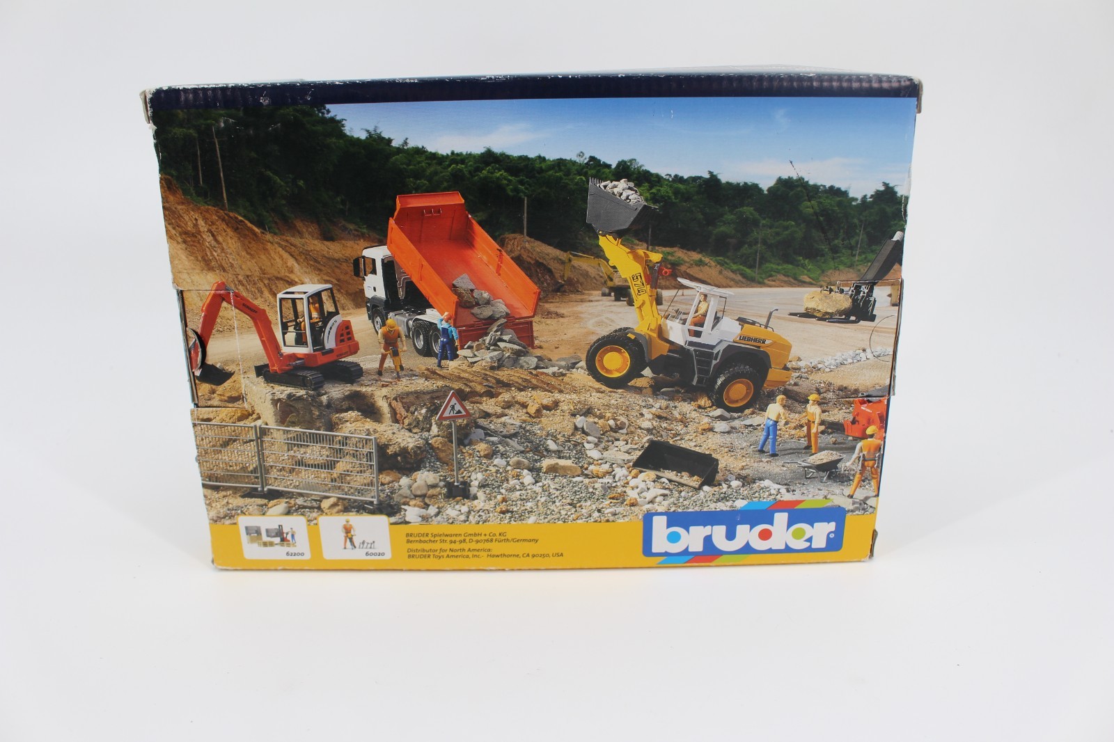 Linde H30D Forklift with 2 Pallets by Bruder 02511 NEW IN THE BOX