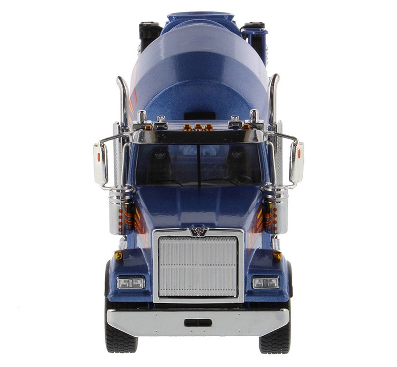 Diecast Masters 71075 1/50 Scale Western Star 4900