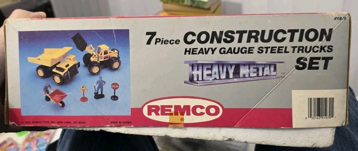 Remco 7 Piece Heavy Metal Road Construction Set – Pressed Steel – Missing Signs