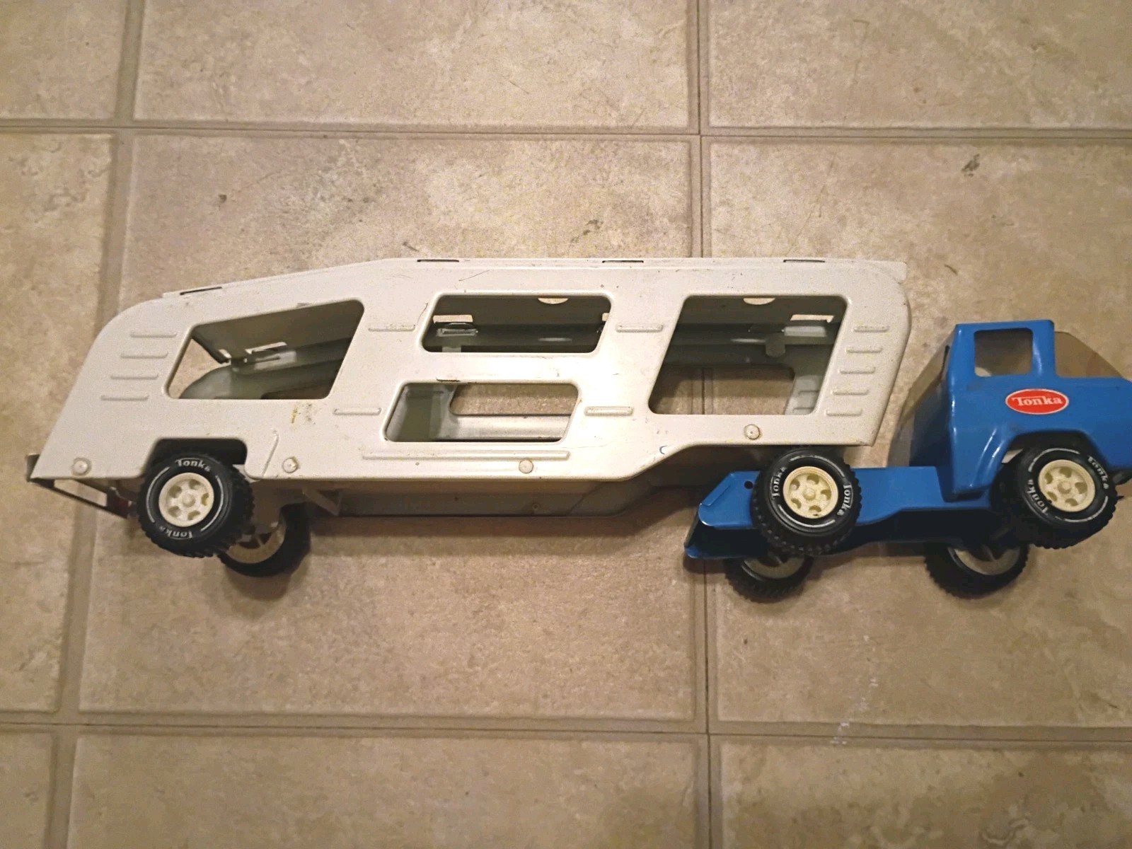 Tonka Motor Mover car hauler truck. Tractor And Trailer. Vintage