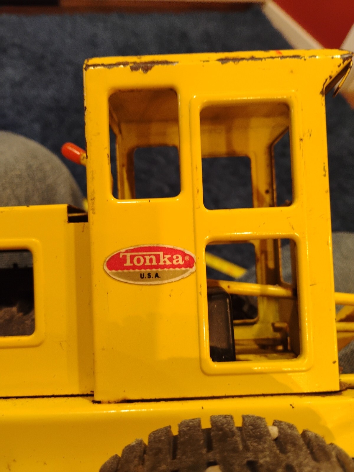Vintage 1967 Tonka # 510 Road Grader – Scraper 17.5″ Long Yellow Pressed Steel