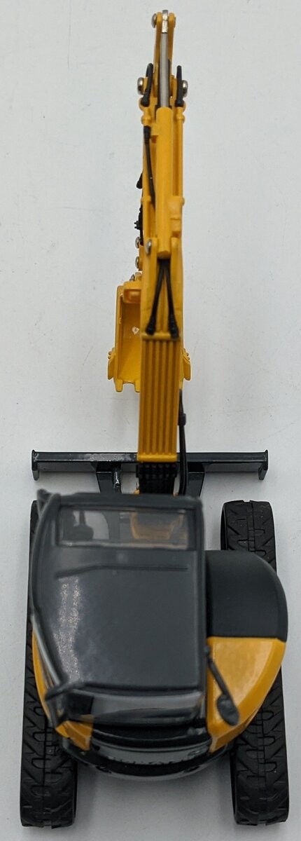 Yonezawa Toys 2002 1:32 Scale Diecast Komatsu PC50MR Mini Shovel NIB