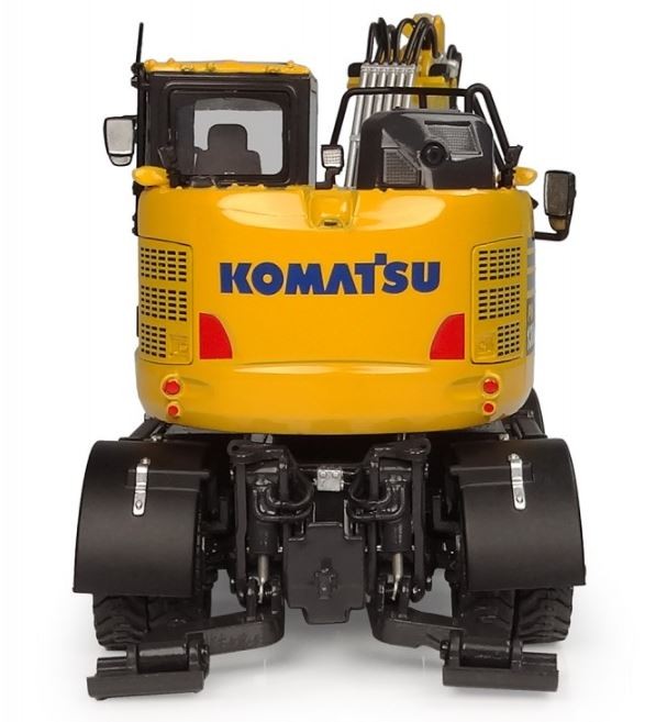 UNIVERSAL HOBBIES – Construction Equipment – KOMATSU PW138-MR11 – 1/50 – UH8190