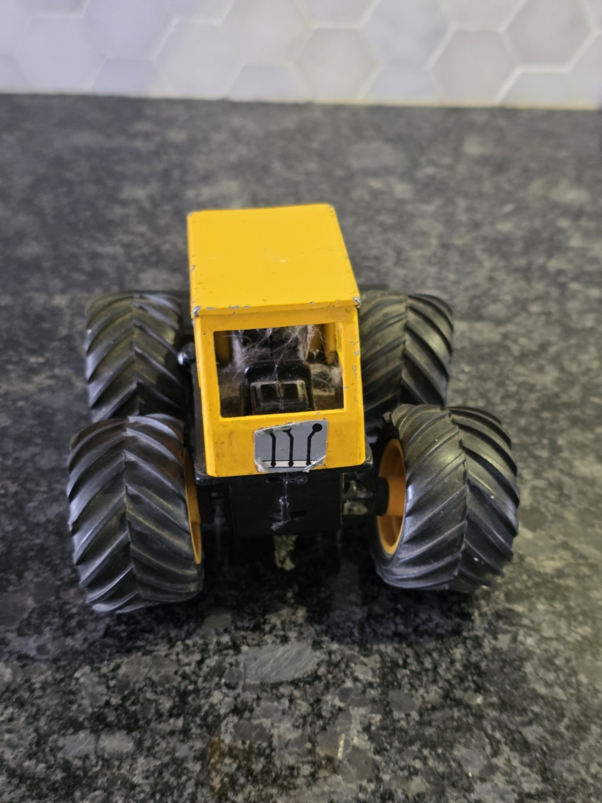 Vintage, Die Cast Yellow BULLDOZER Toy Construction Equipment REMCO(K)