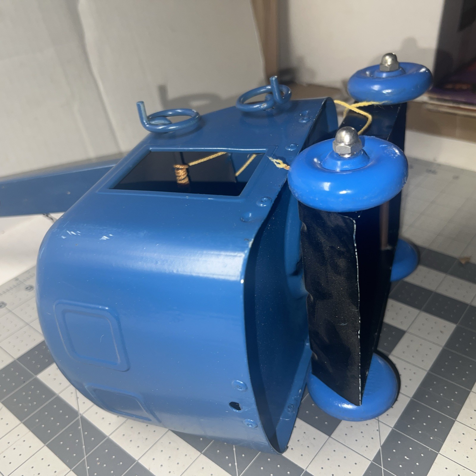 Structo Toy Pressed Steel Crane Blue Paint Mobile Winche Original