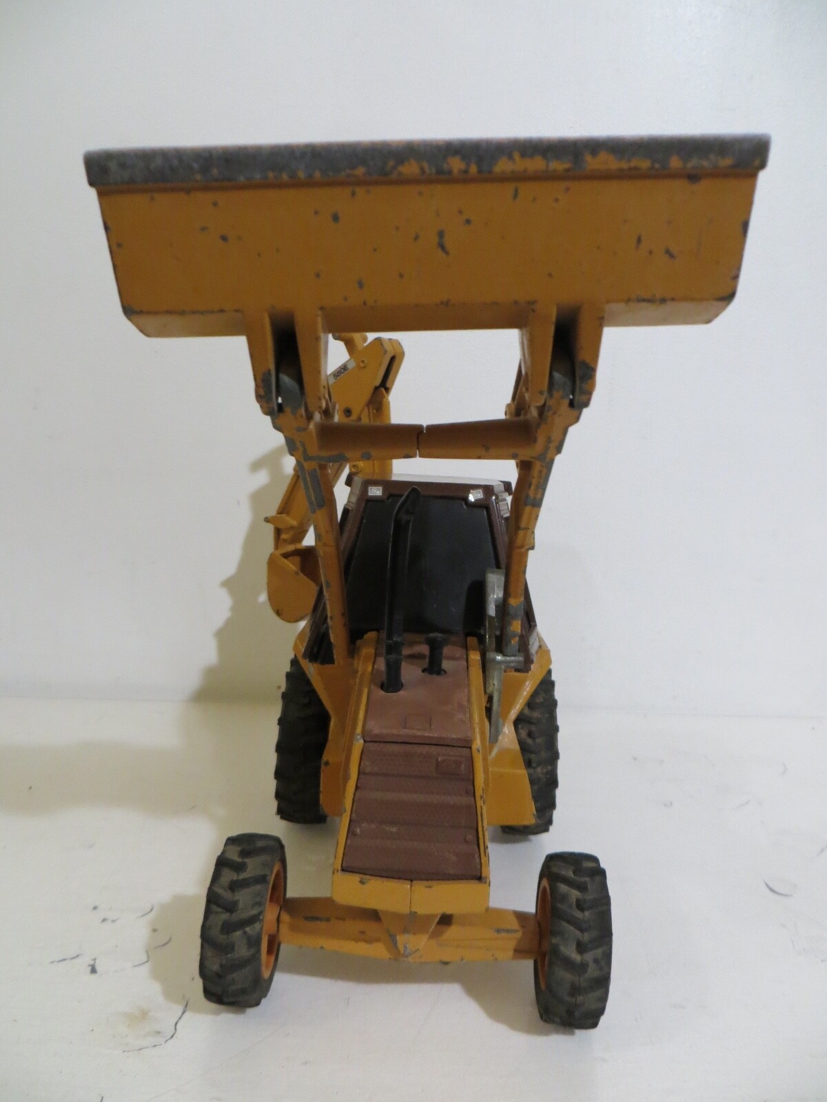 Vintage ERTL CASE 580 E 1:16 Scale Construction Loader Backhoe