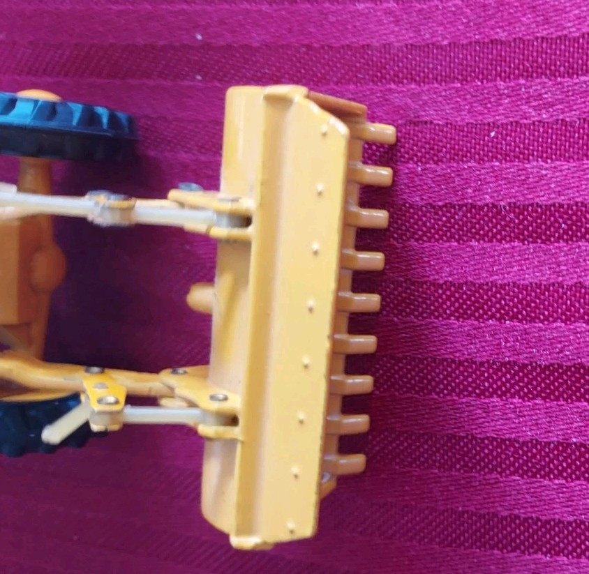 VTG JOAL Front End Loader- 1:50 -No. 214 – Yellow