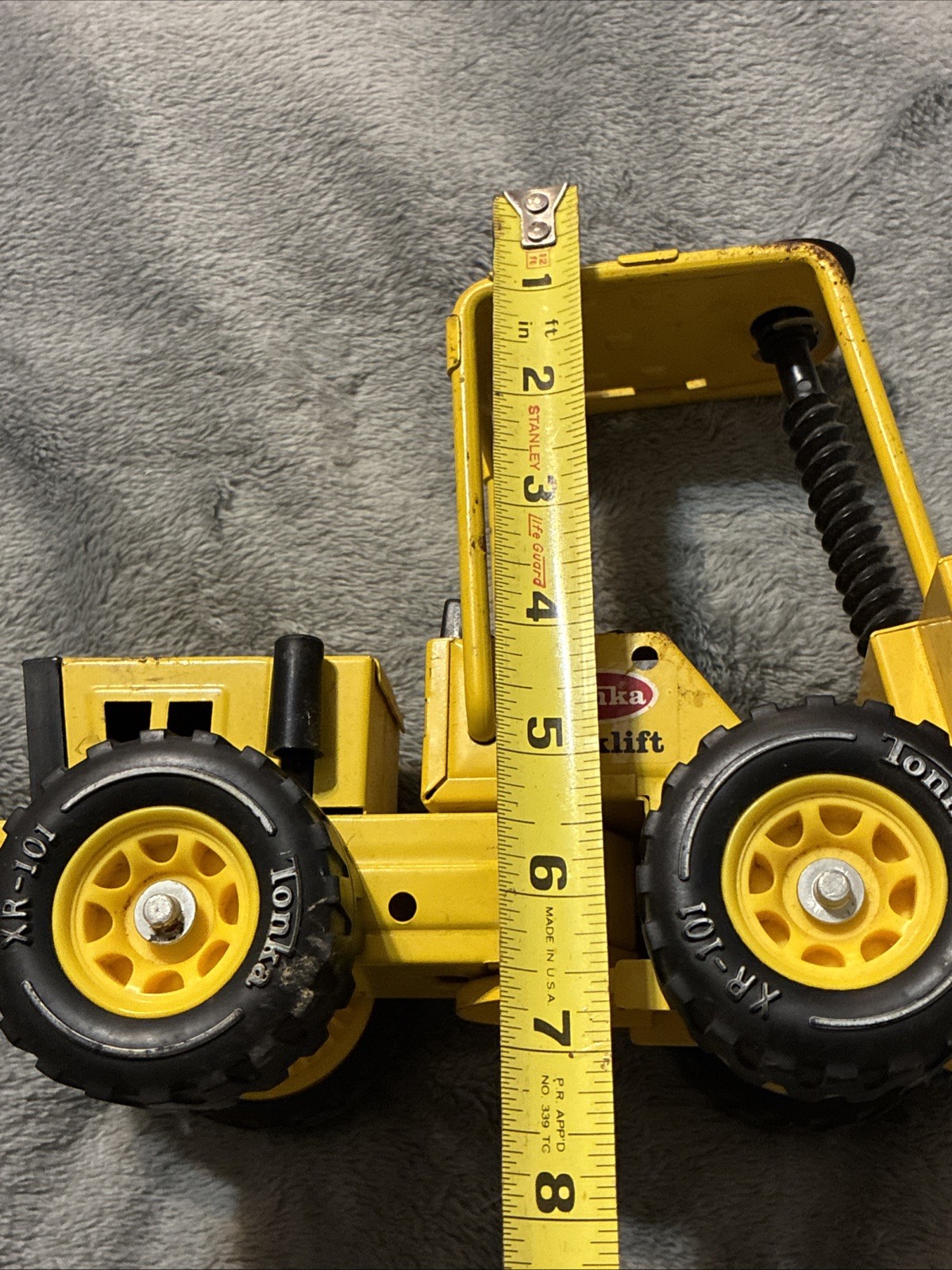 Vintage Tonka Truck 52900 Pressed Steel Metal Toy Forklift XR-101. Good Shape