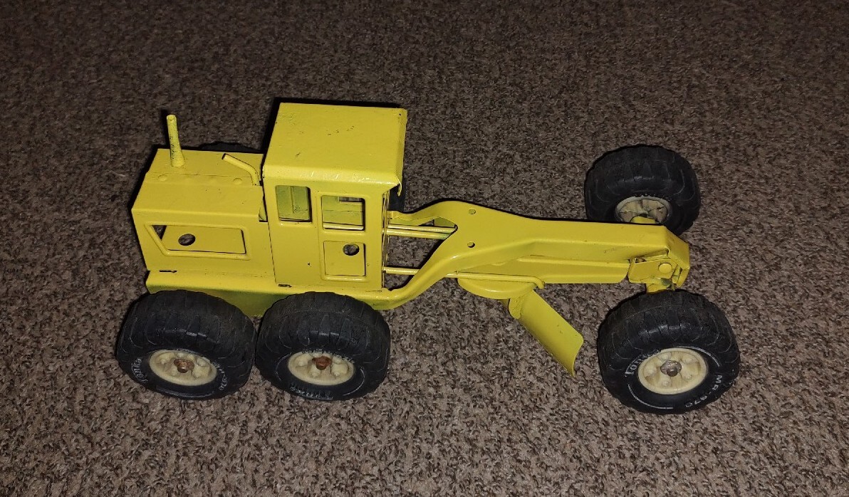 Tonka Toys Pressed Steel Yellow Road Grader MR-970
