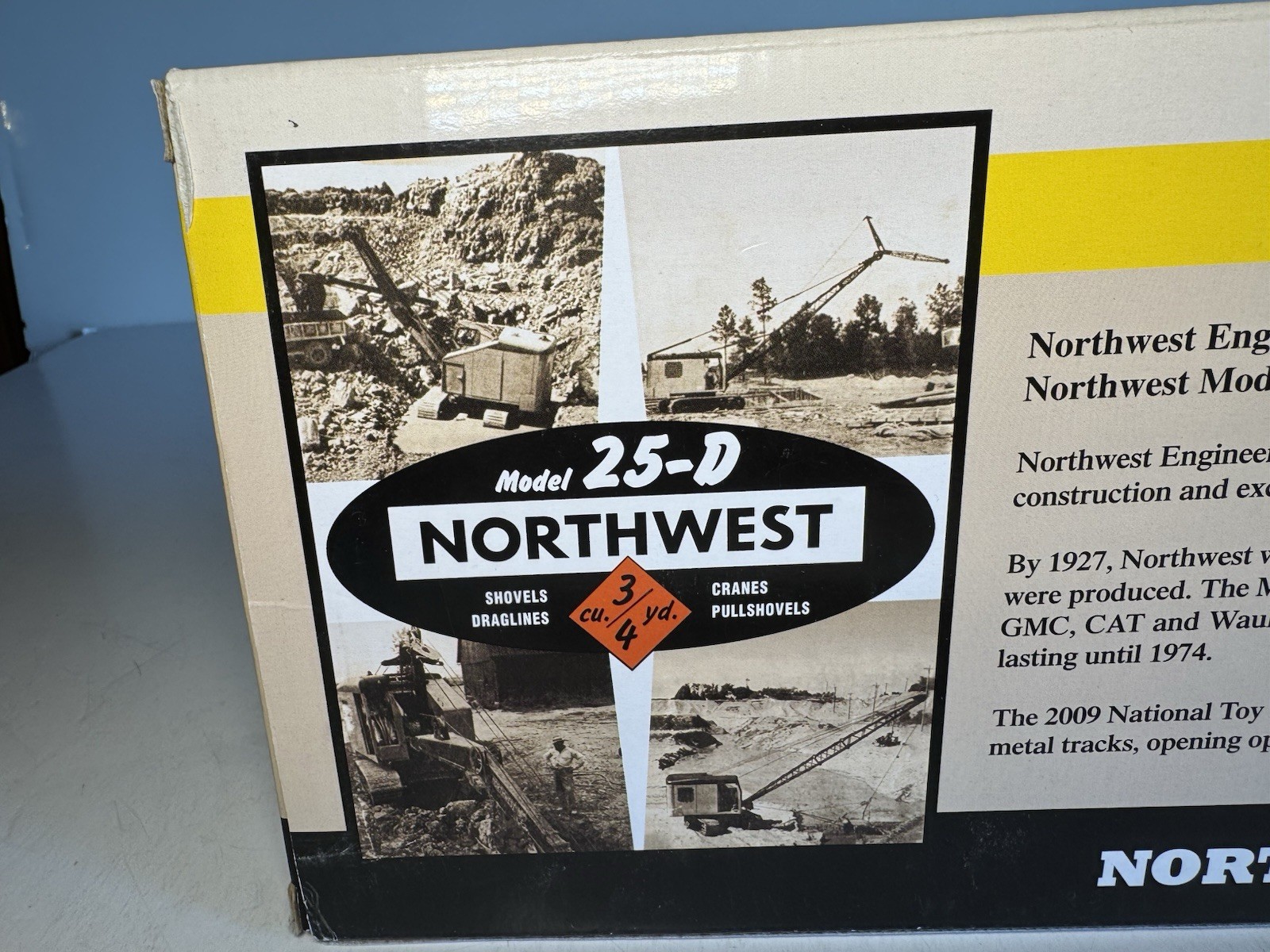 SpecCast 1:50 scale North West 25-D Crawler Dragline w/Box
