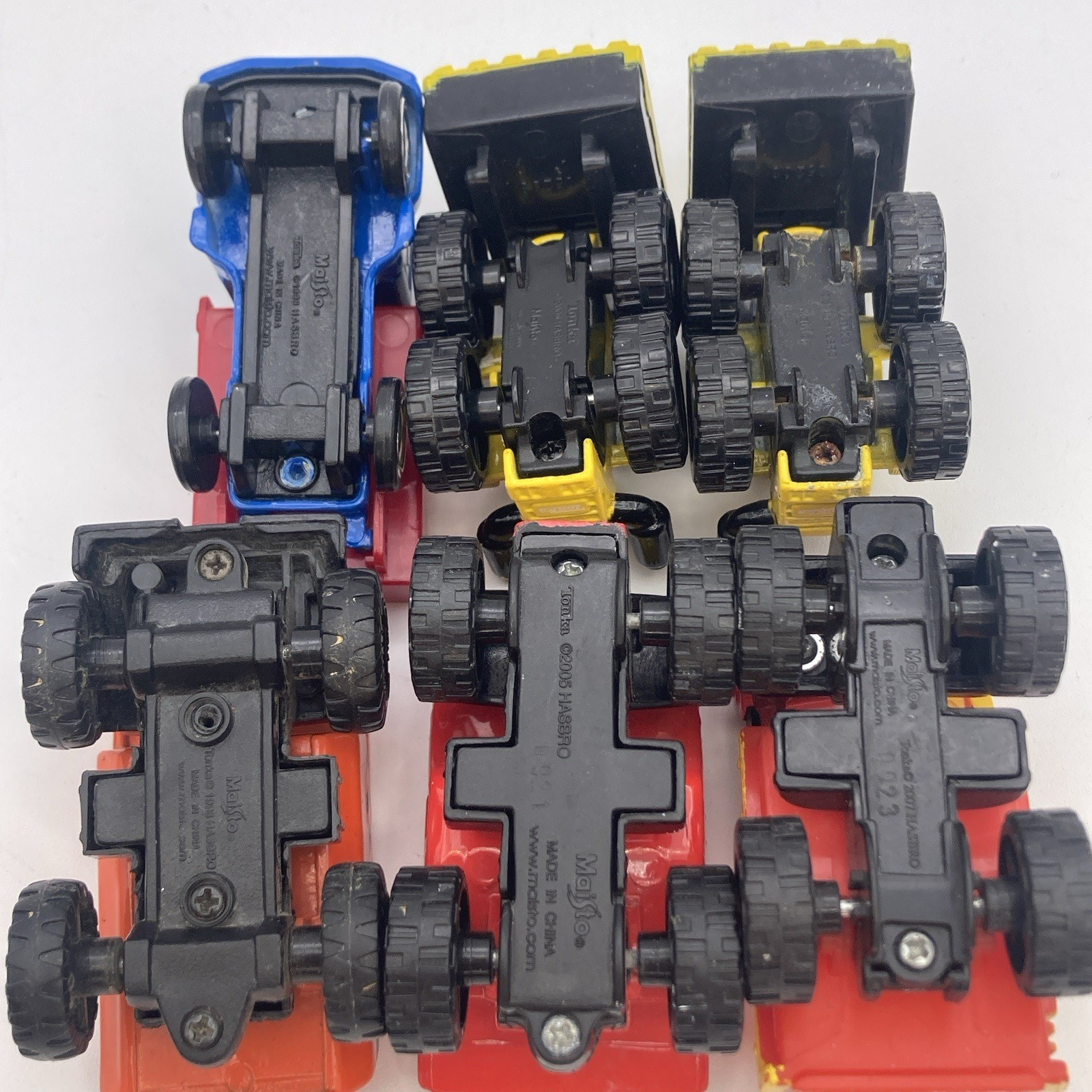 Lot Of 6 Maisto Tonka Die Cast And Plastic Construction Dump Trucks Bulldozers