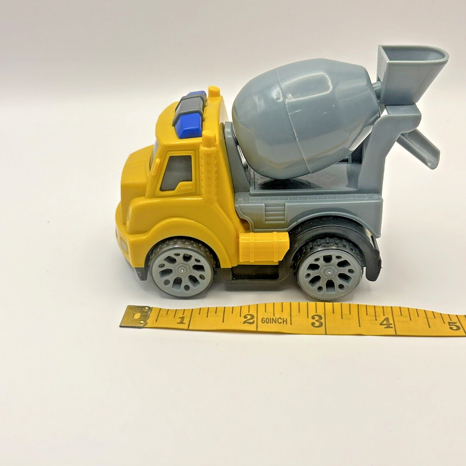 2022 Cement Truck Alloy Engineer Children Toy Car Construction Model Vehicle