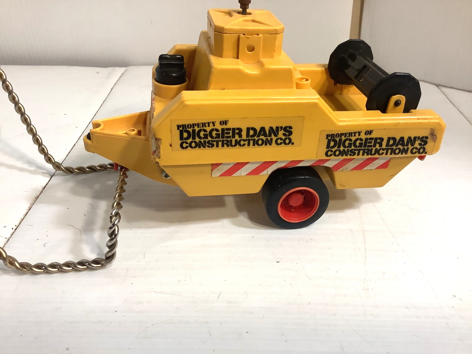 Digger Dan’s Toy Lot: Jeep(NotTested). Ultility Trailer Construction Yellow 4×4
