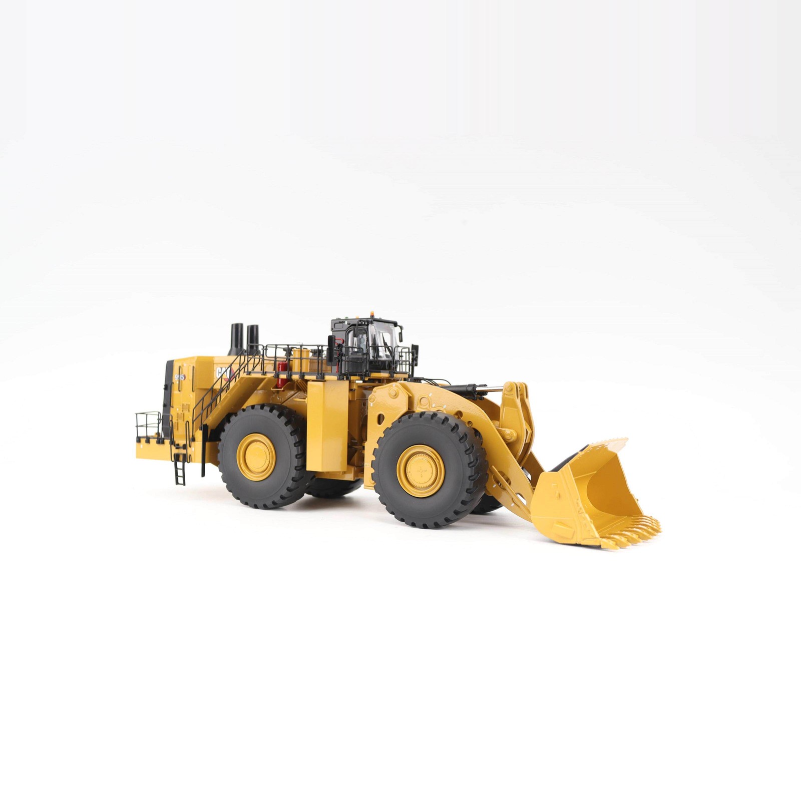 DM1:50 CAT 995 Wheel Loader Alloy Engineering Vehicle Model 85716