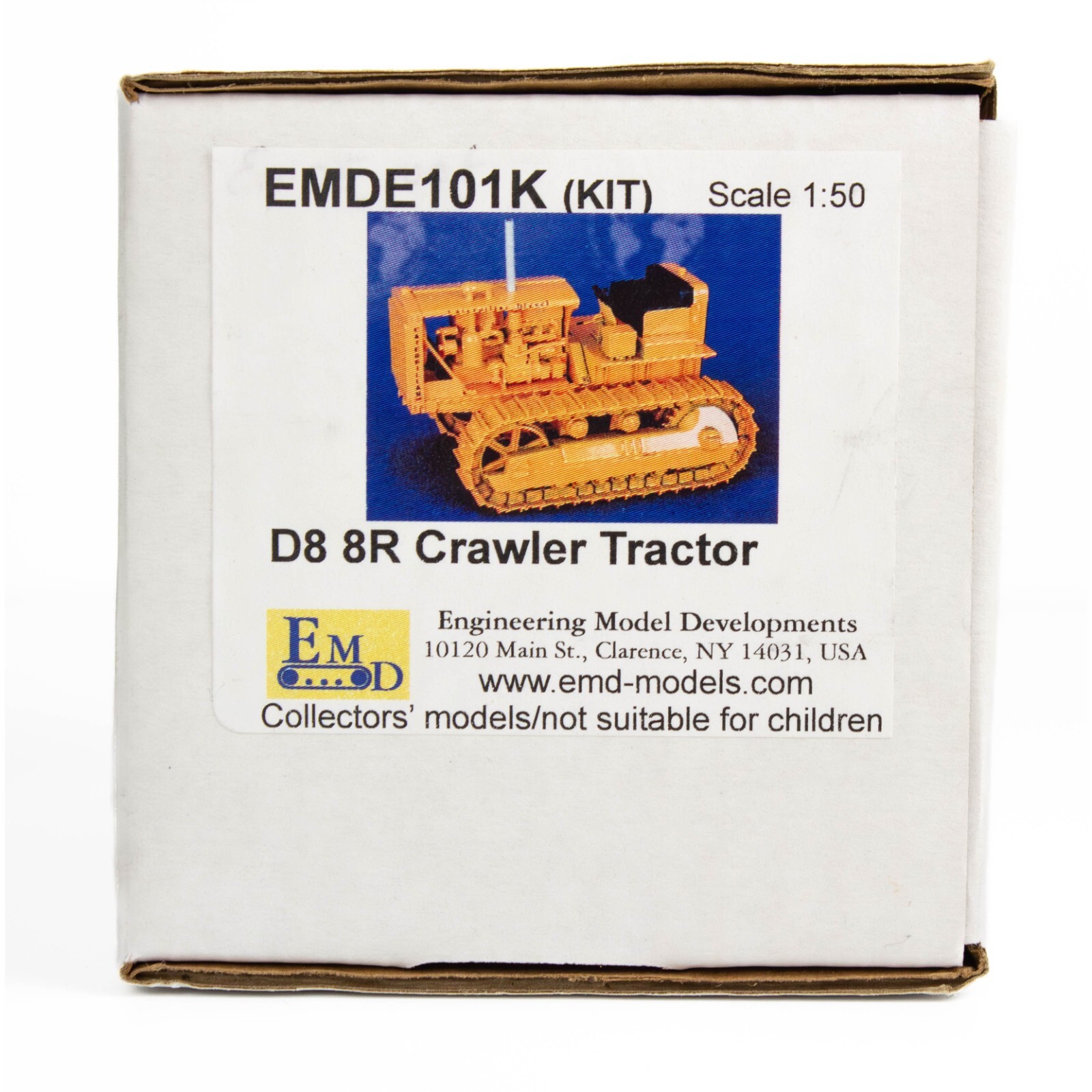 NEW EMD Caterpillar CAT D8 8R Crawler Tractor Unbuilt 1:50 Model Kit EMDE101K
