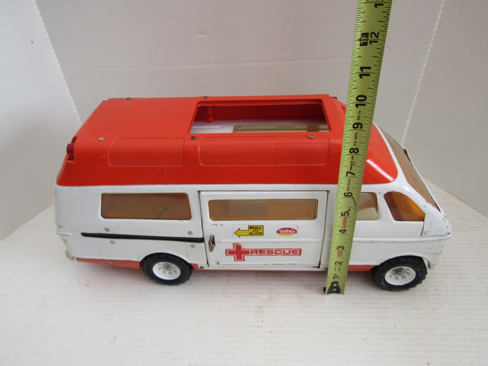 HUGE PRESSED STEEL TONKA TOY TRUCK MIGHTY AMBULANCE RESCUE EMERGENCY PARTS