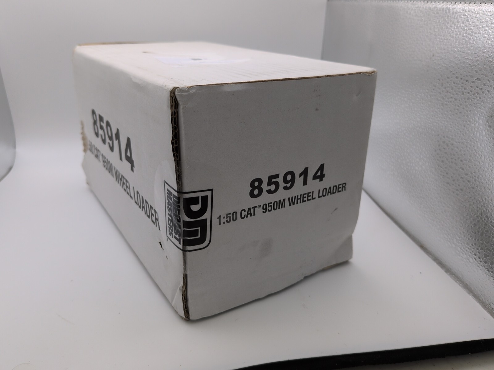 Diecast Masters 1/50 Caterpillar 950M Wheel Loader (85914)
