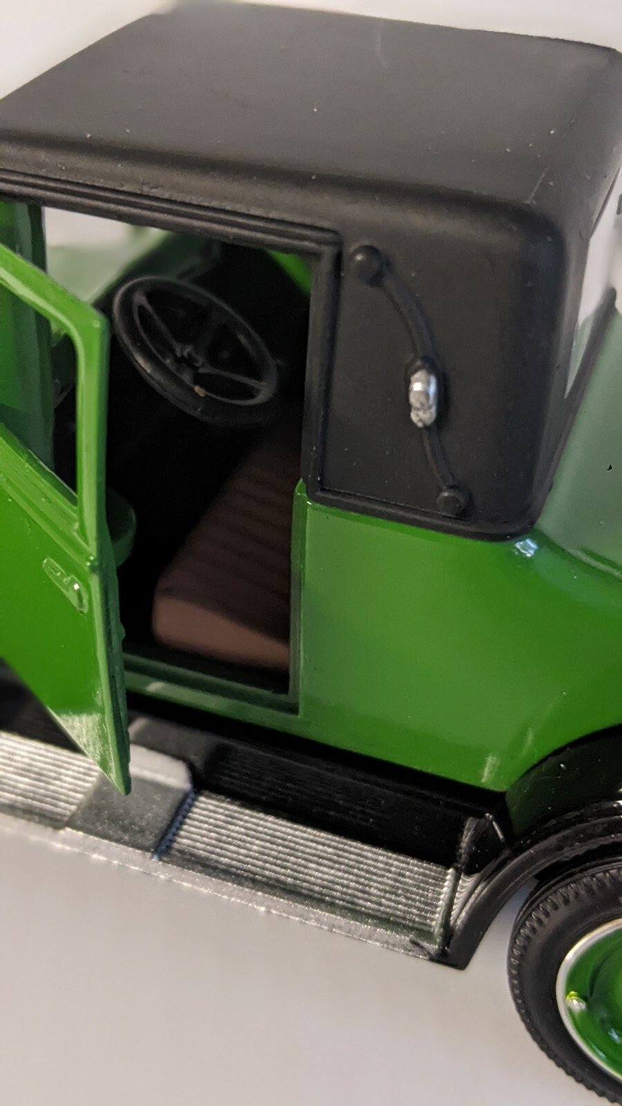 1926 CHEVROLET SUPERIOR V2 WITH ORIGINAL BOX AND CERTIFICATE 1:32 SCALE
