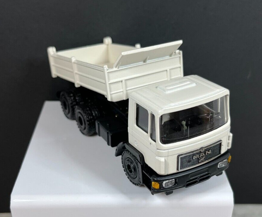 Vintage Conrad MAN Tandem Dump Truck 1:50 Scale White in Box – #4140