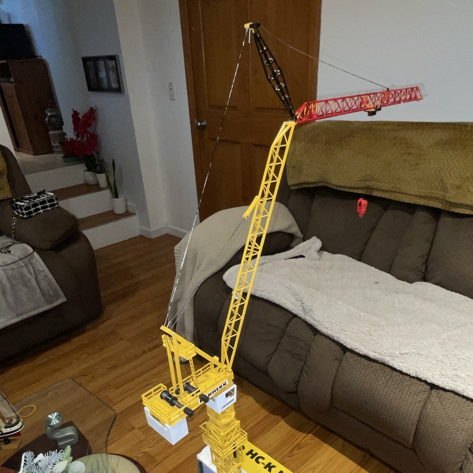 Liebherr HC-K Krane Tower Crane Diecast Model 1:50 Yellow Red White Black