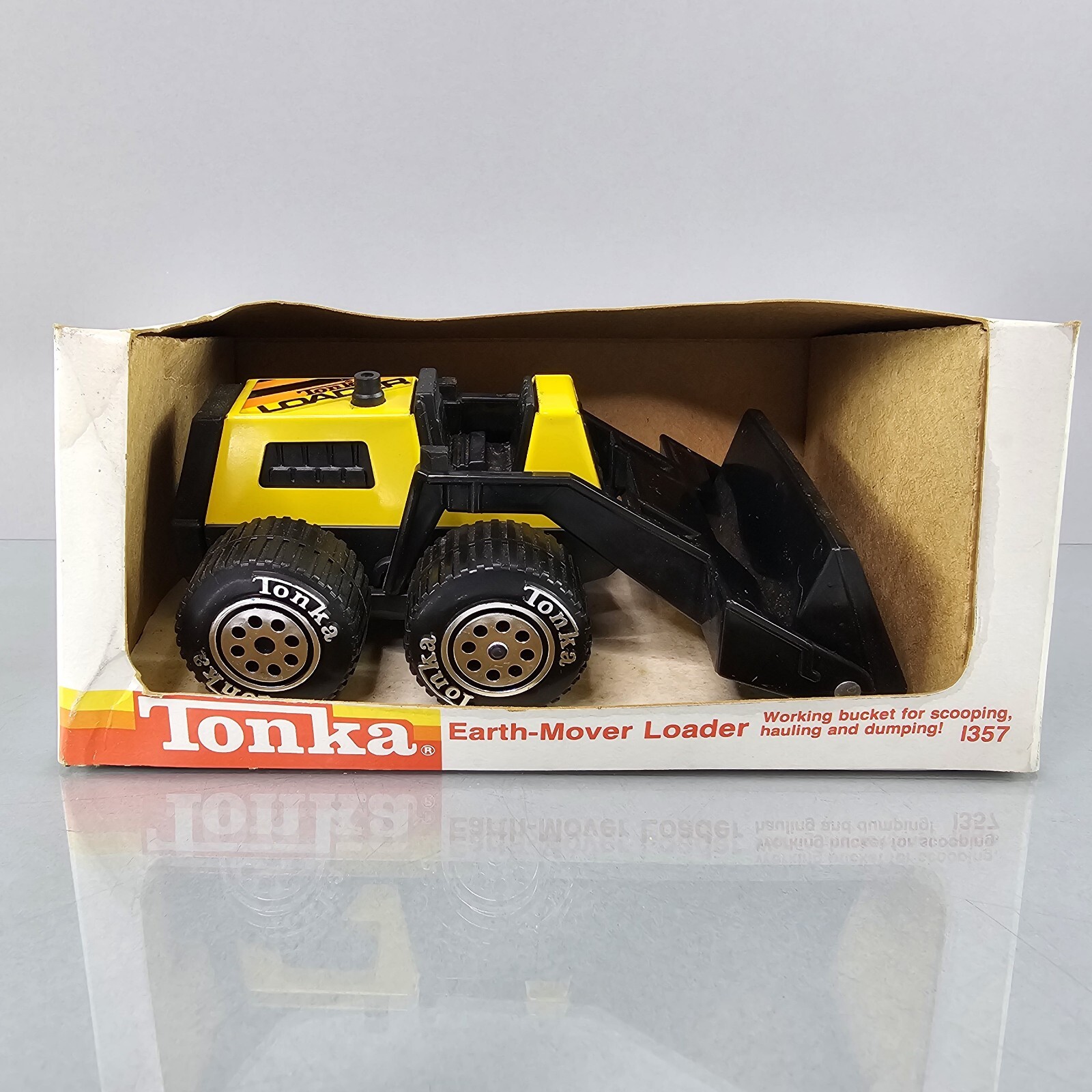 Tonka The Tough Ones EARTH MOVER LOADER #1357 Construction Vehicle Vintage 1985