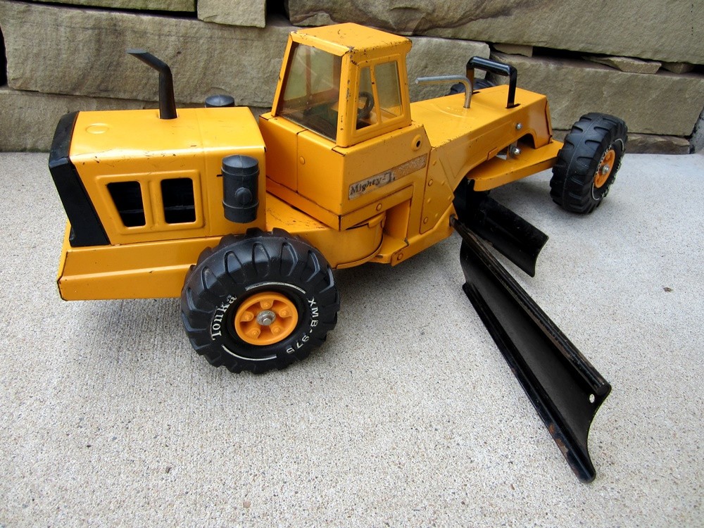 Vintage Tonka Mighty Road Grader with Double Blade Orange 54726