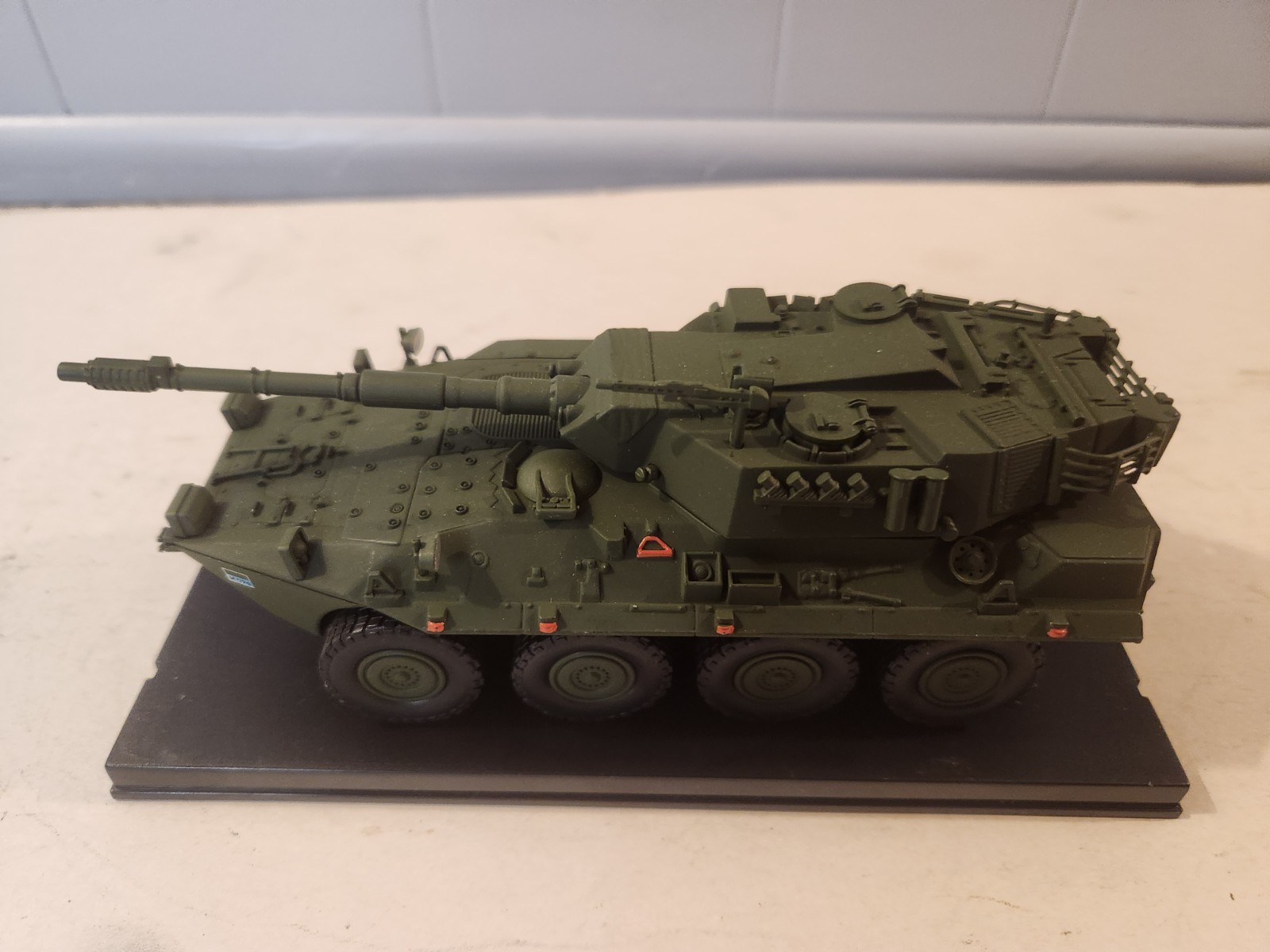 DeAgostini 1:43 Military Vehicles B1 Centauro Tank Destroyer Diecast Model