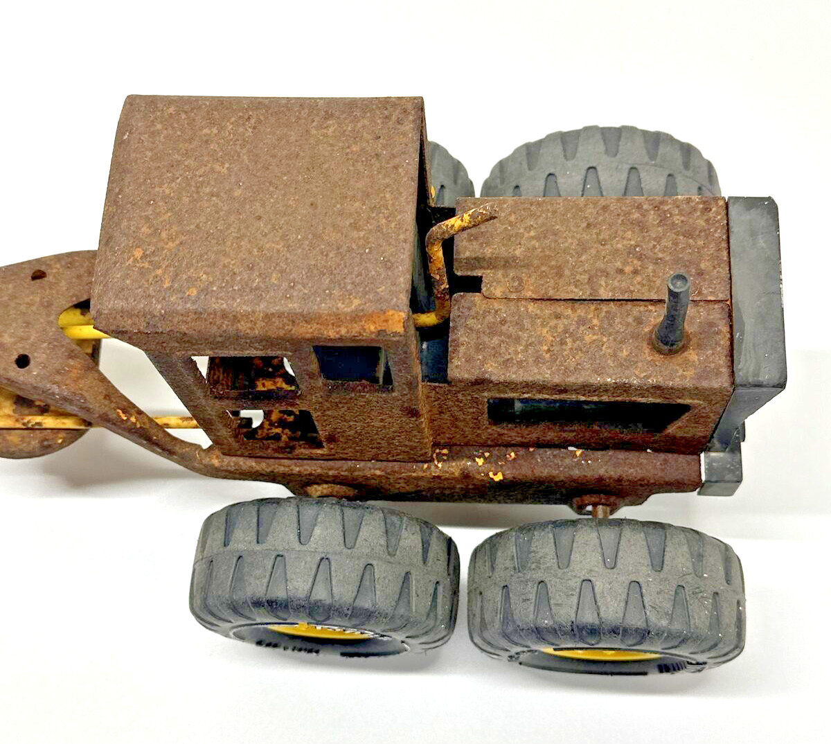 Vintage Tonka Road Grader 1960s? 70’s? Toy Pressed Metal Yellow Approx. 17” Long