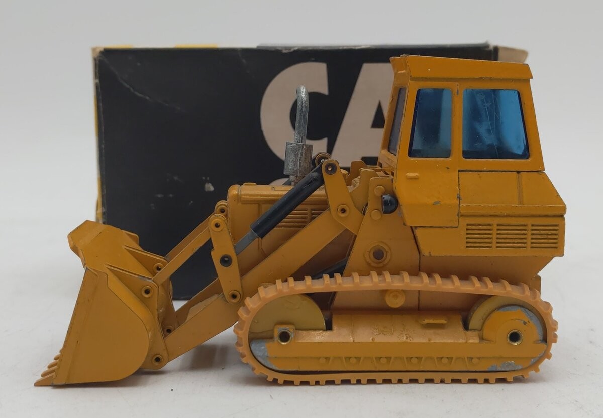 NZG 116 1:50 Scale Diecast Caterpillar 955K Kettenlader (Track Loader)/Box