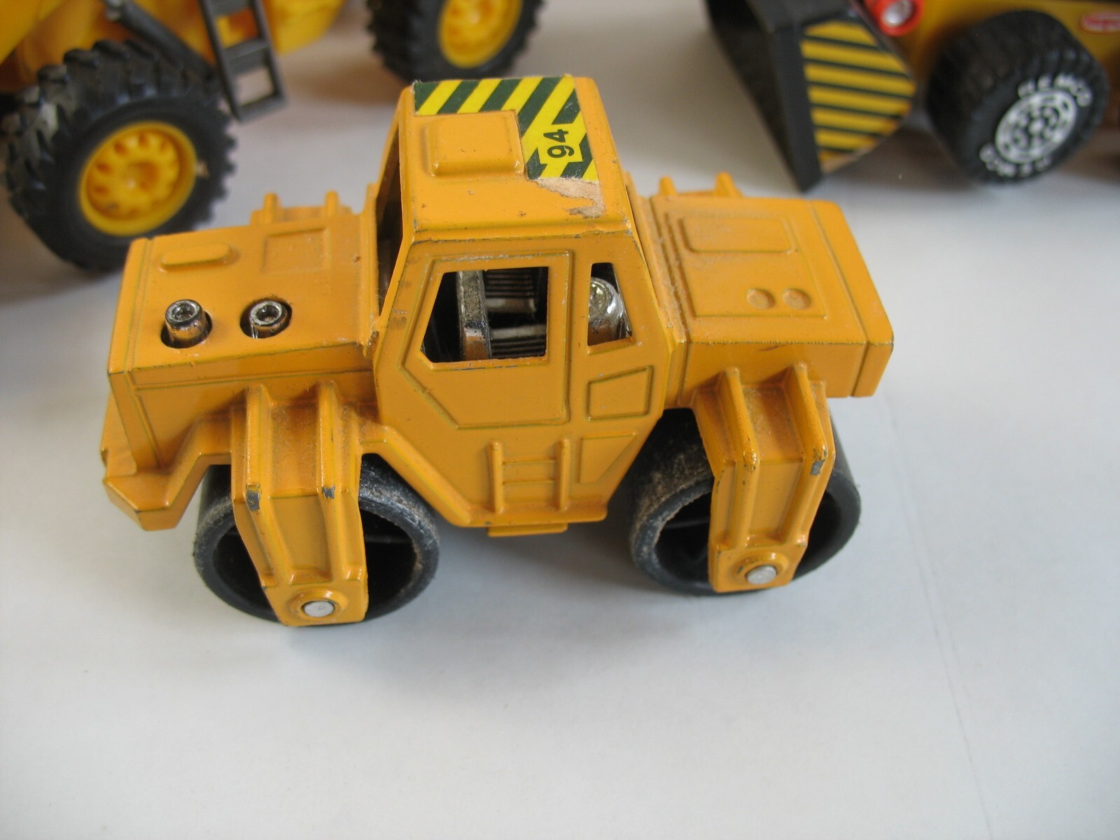 Lot 6 Vintage Remco Tootsie toy & others Construction vehicles toys