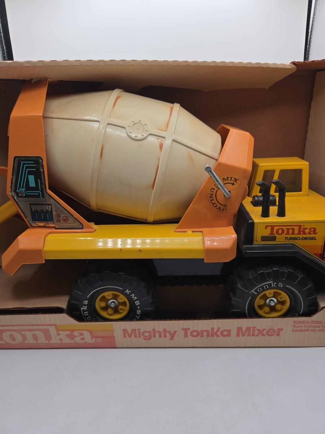1983 VINTAGE Tonka Turbo-Diesel Mighty Cement Mixer No.3905 NEW IN ORIG BOX RARE