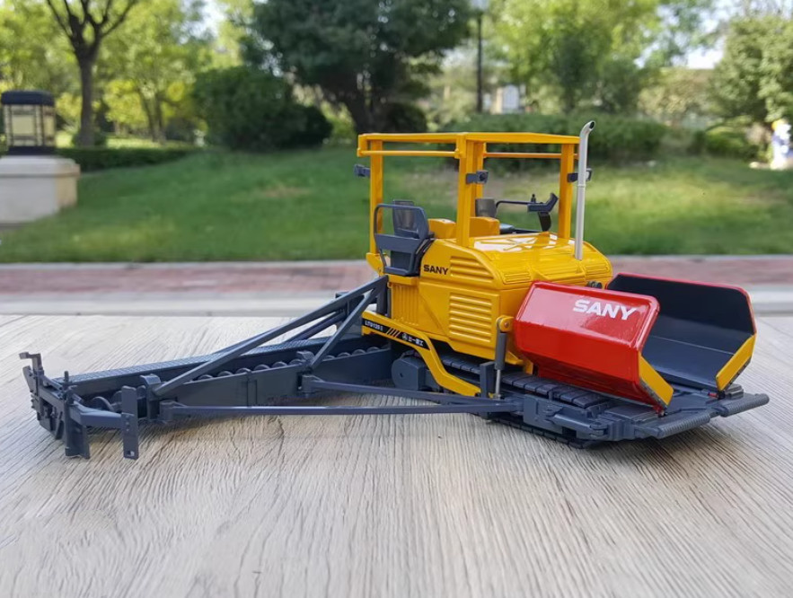 1:35 SANY LIU120II Asphalt Paver Construction Equipment Machine Diecast Model