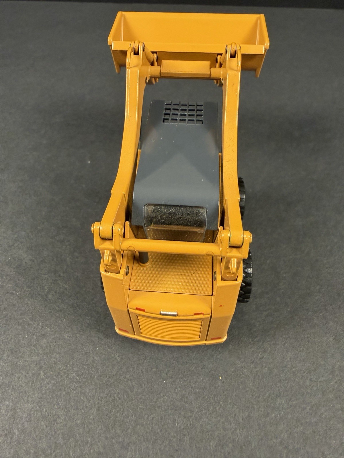 Case 95XT Heavy Lift Skid Loader, 1/32nd Scale Model, Collectible, Conrad