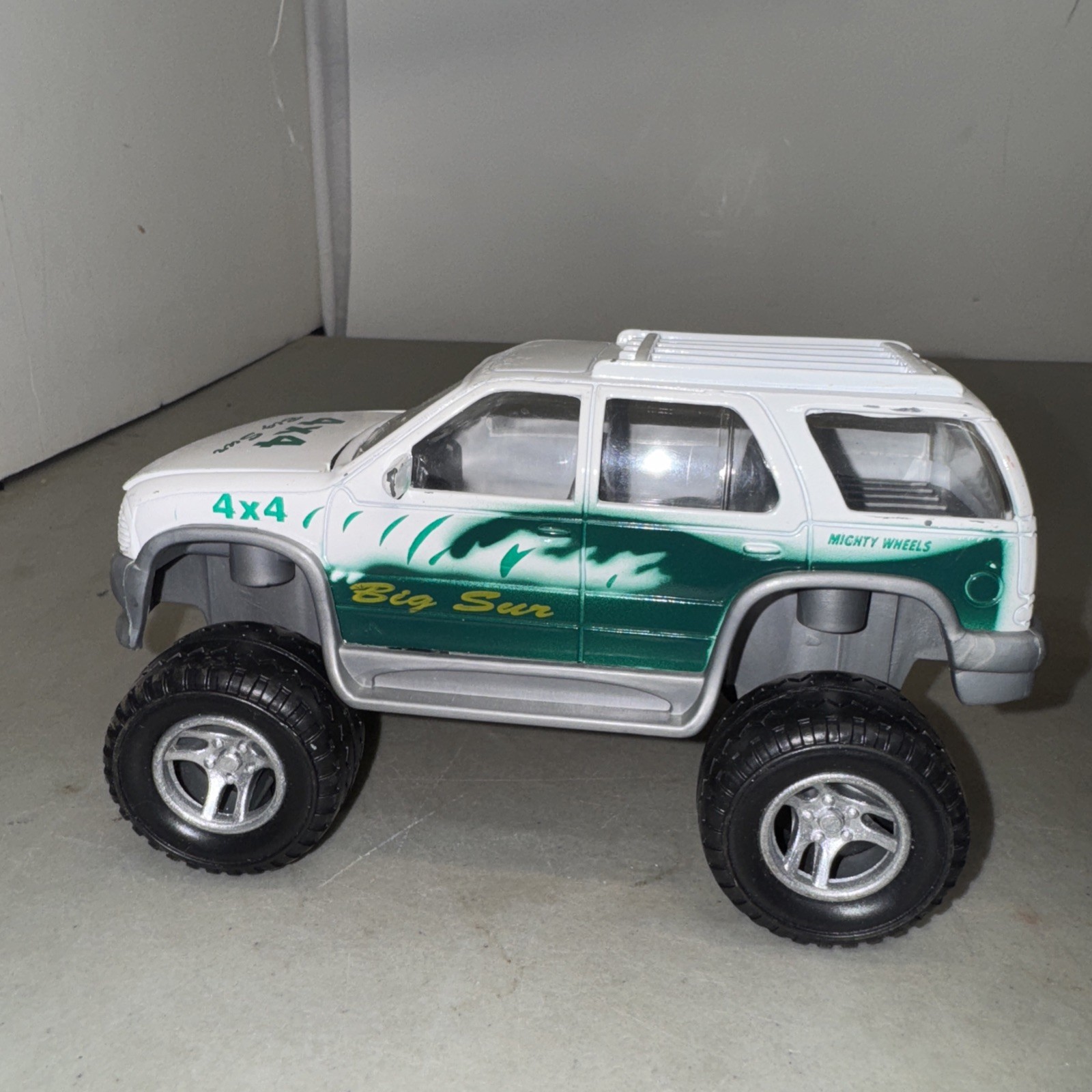 MIGHTY WHEELS “BIG SUR” 4 X 4 SUV, 1998, SOMA 7″IN LONG